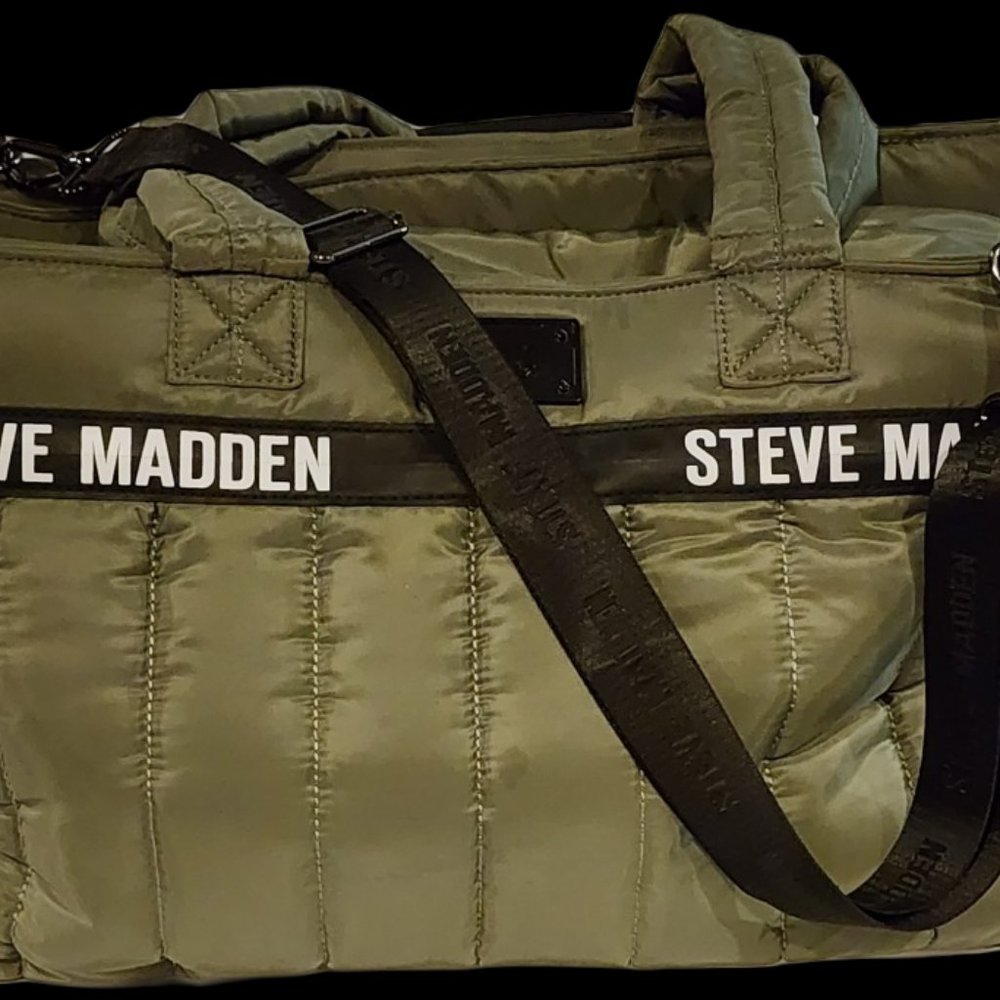 STEVE MADDEN - LRG OVERNIGHT DUFFLE BAG - LAST MINUTE GIFT